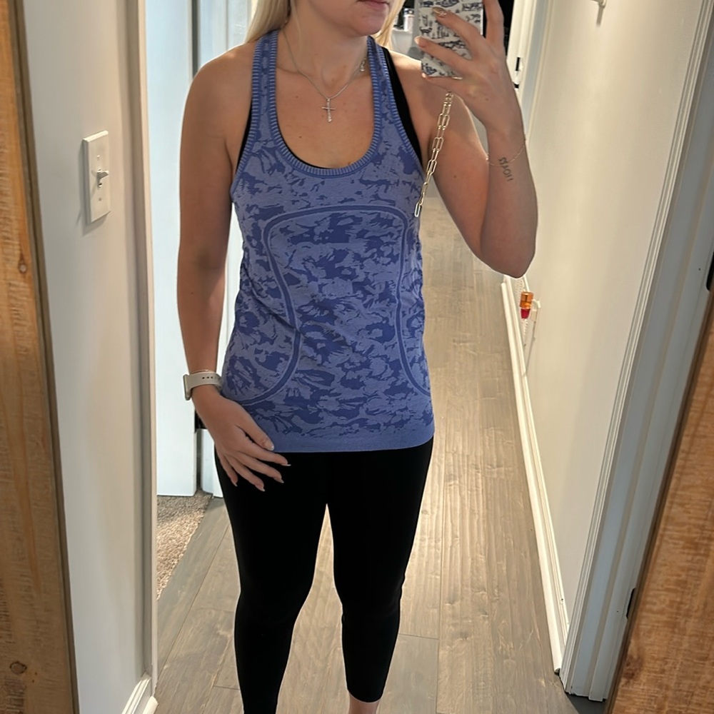 Lululemon tank top never worn